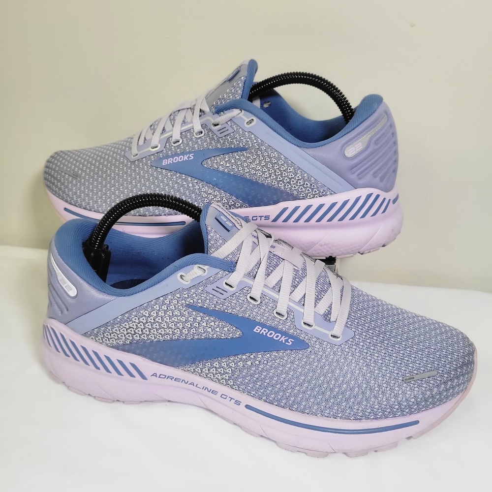 Brooks Adrenaline GTS 22 Womens Running Shoes Lavender Blue 1203531B589 Size 11